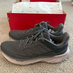New balance fresh foam 1080 size 8.5